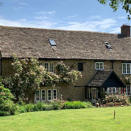 Forthay Bed And Breakfast North Nibley Екстериор снимка